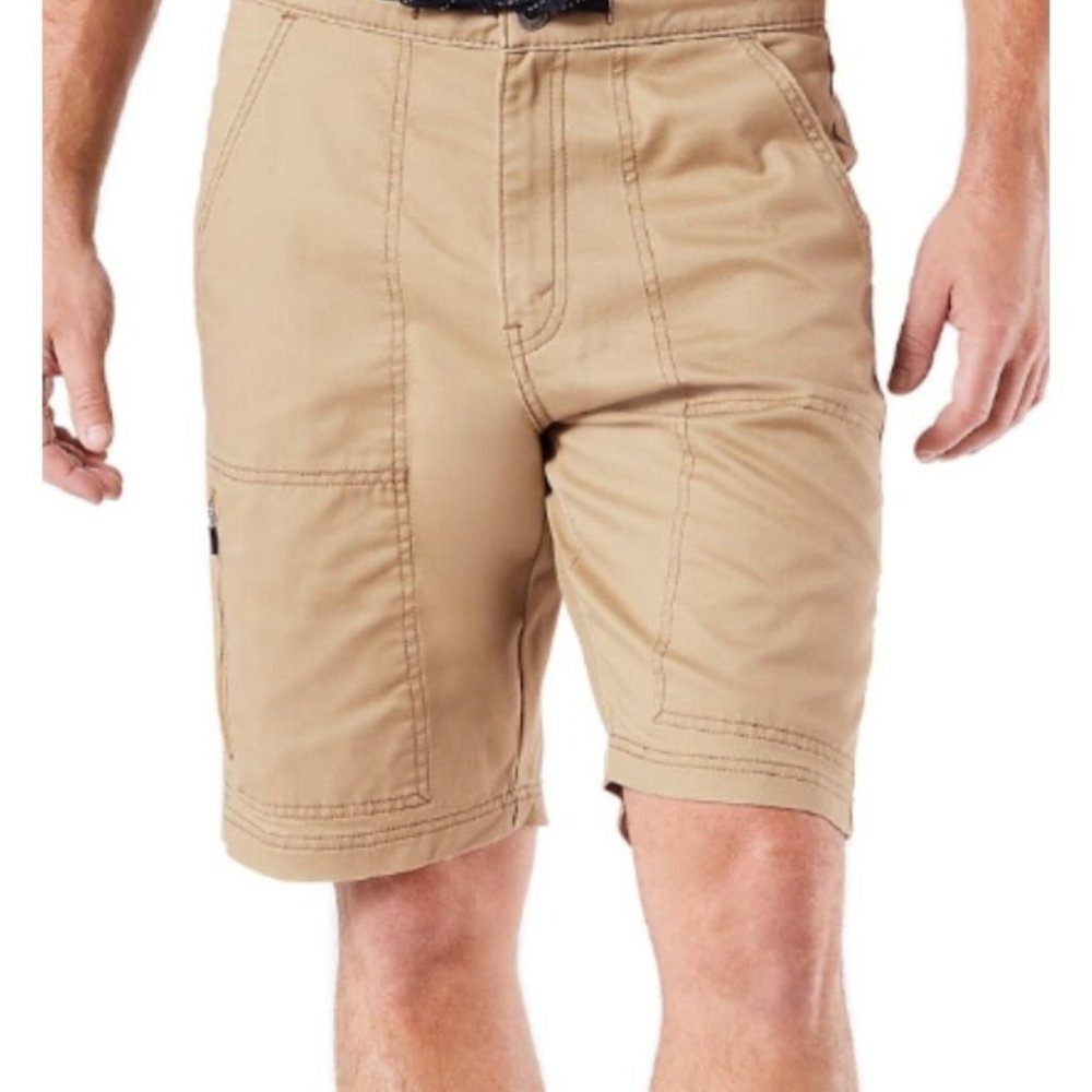 Signature by Levi Strauss & Co. Men's Discover Shorts Khaki Stretch 40-42